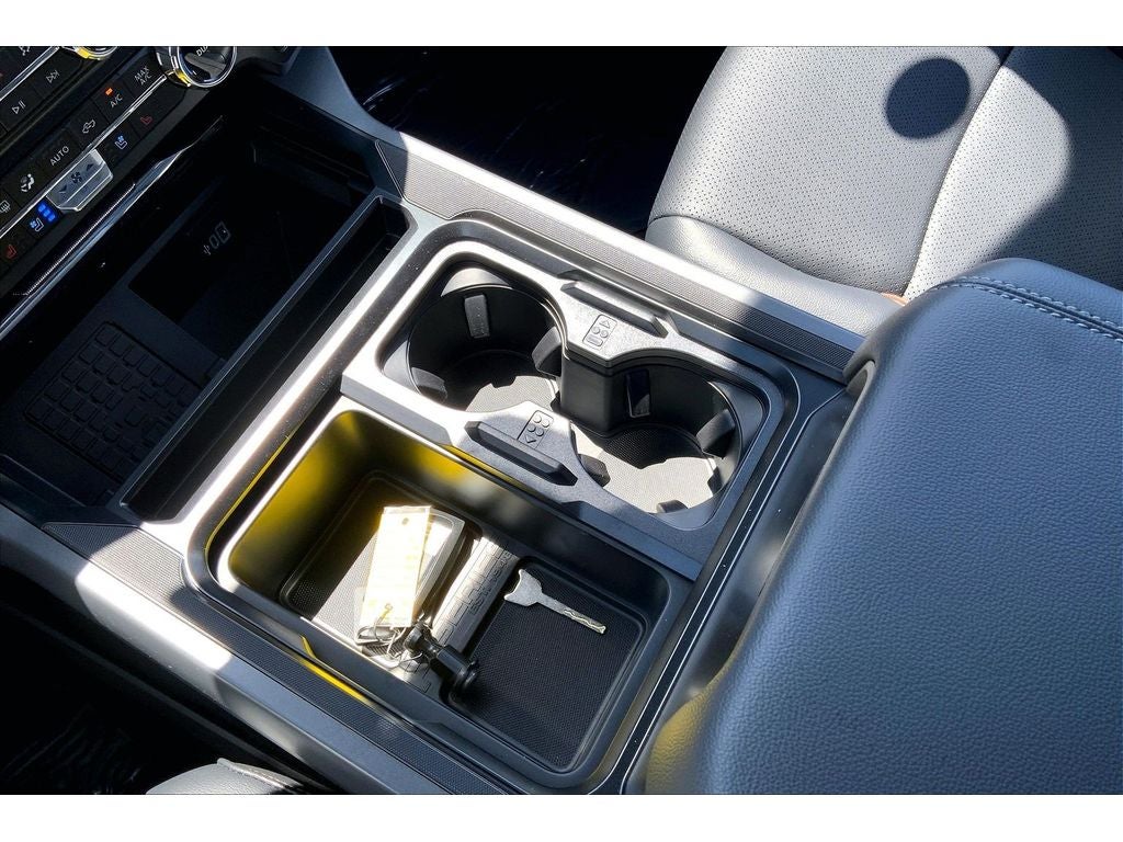 2026 Ford F-350 Super Duty LARIAT