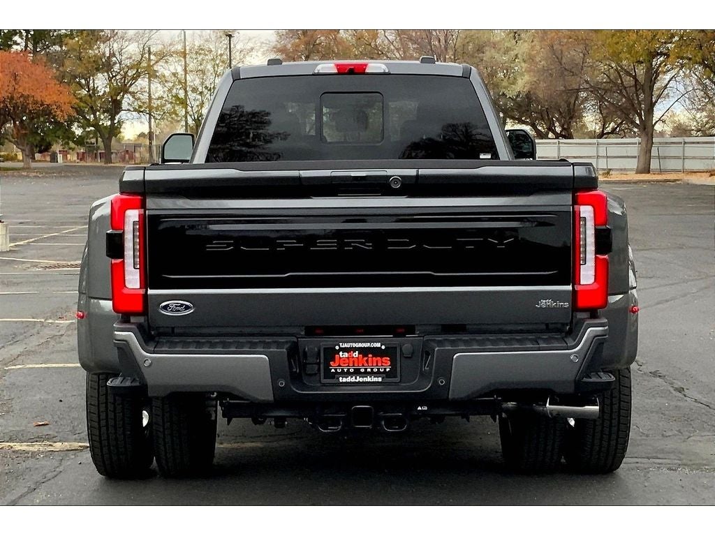 2026 Ford F-350 Super Duty Platinum