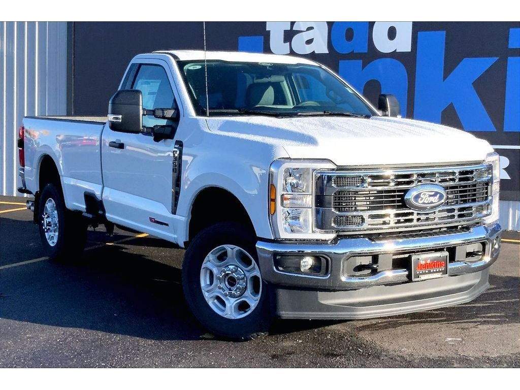 2027 Ford F-350 Super Duty XL