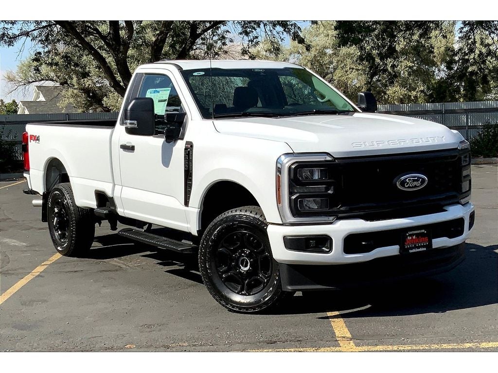 2025 Ford F-350 Super Duty XL