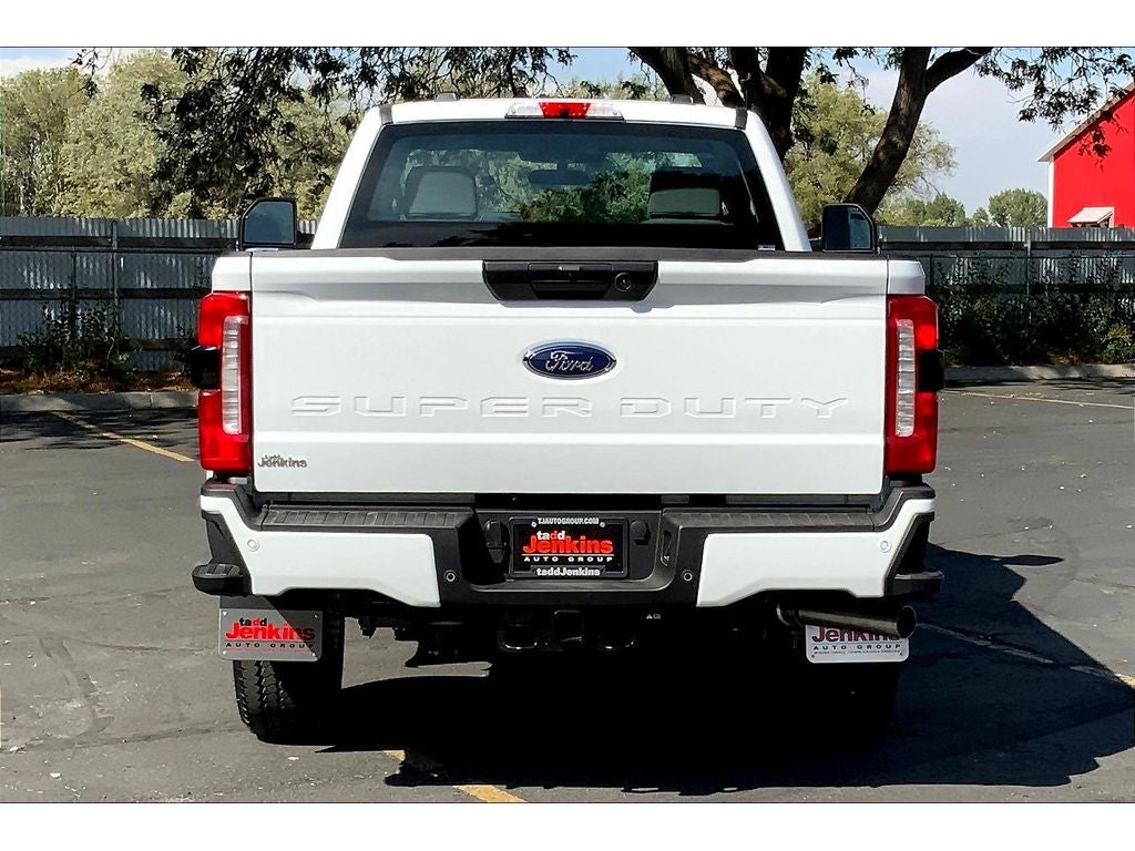 2025 Ford F-350 Super Duty XL