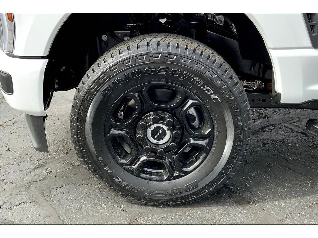 2025 Ford F-350 Super Duty XL