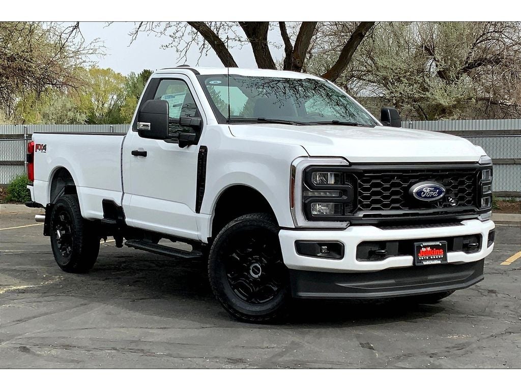 2025 Ford F-350 Super Duty XL
