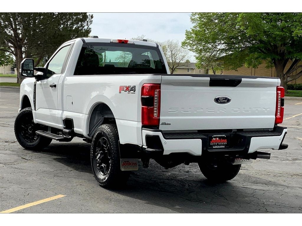 2025 Ford F-350 Super Duty XL