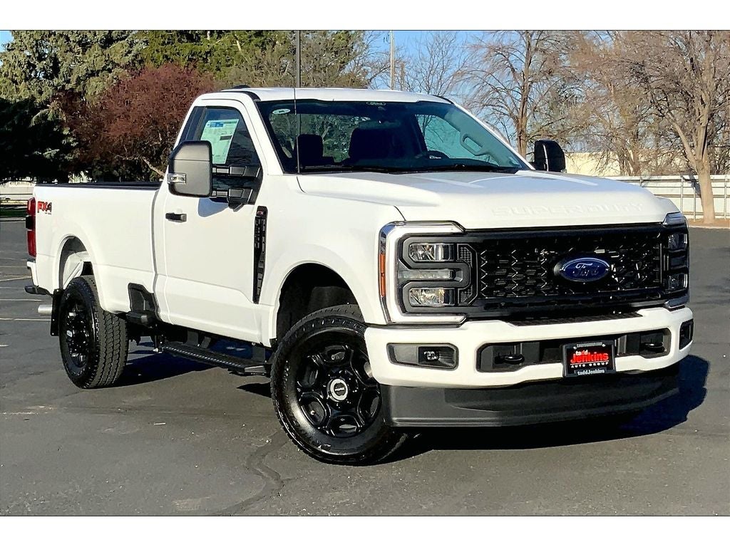 2025 Ford F-350 Super Duty XL