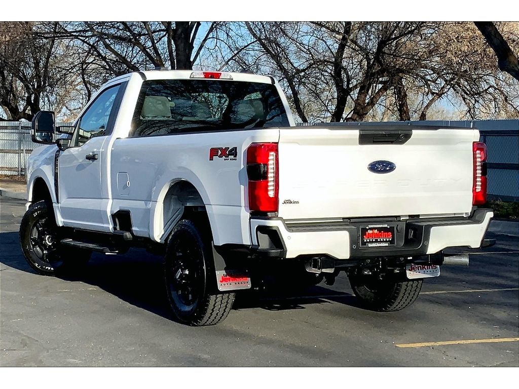 2025 Ford F-350 Super Duty XL