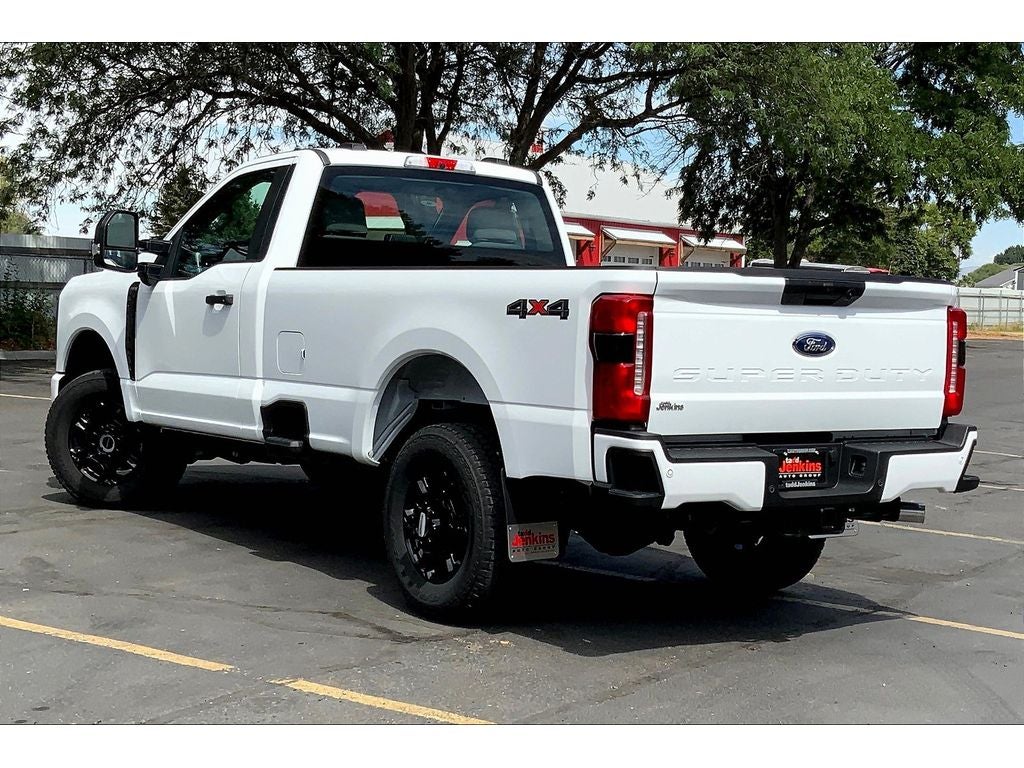 2025 Ford F-350 Super Duty XL