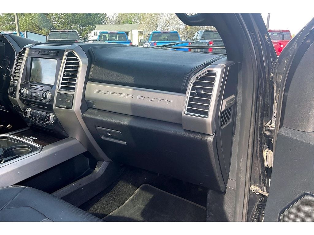 2017 Ford Super Duty F-350 SRW Platinum