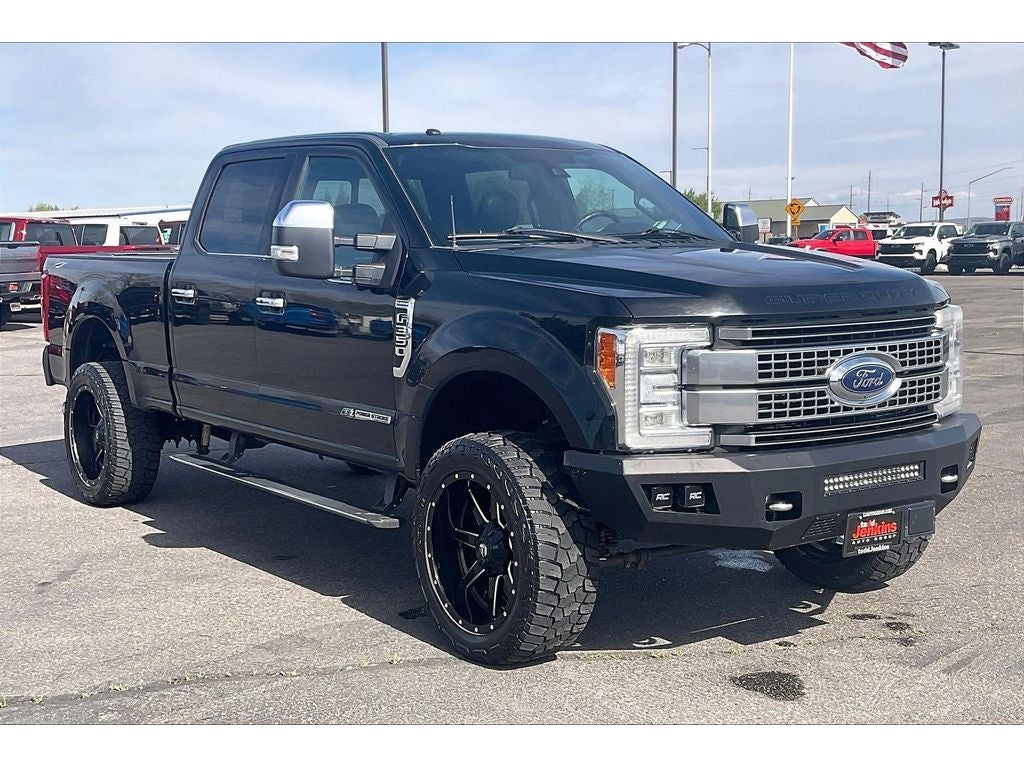 2017 Ford Super Duty F-350 SRW Platinum