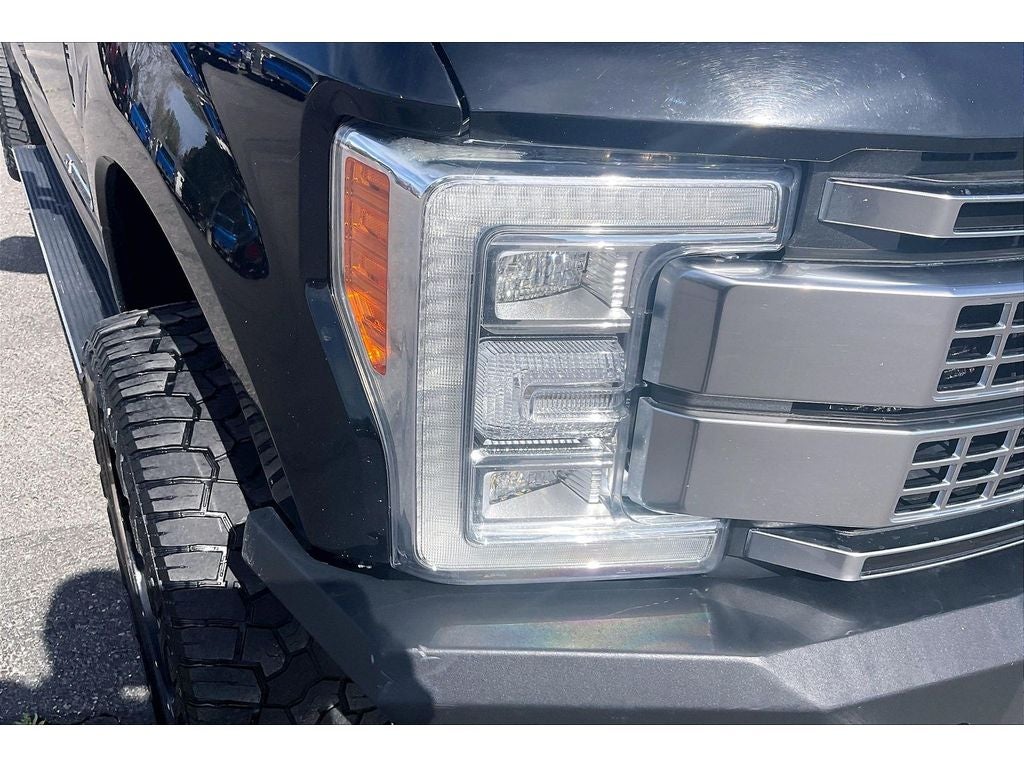2017 Ford Super Duty F-350 SRW Platinum