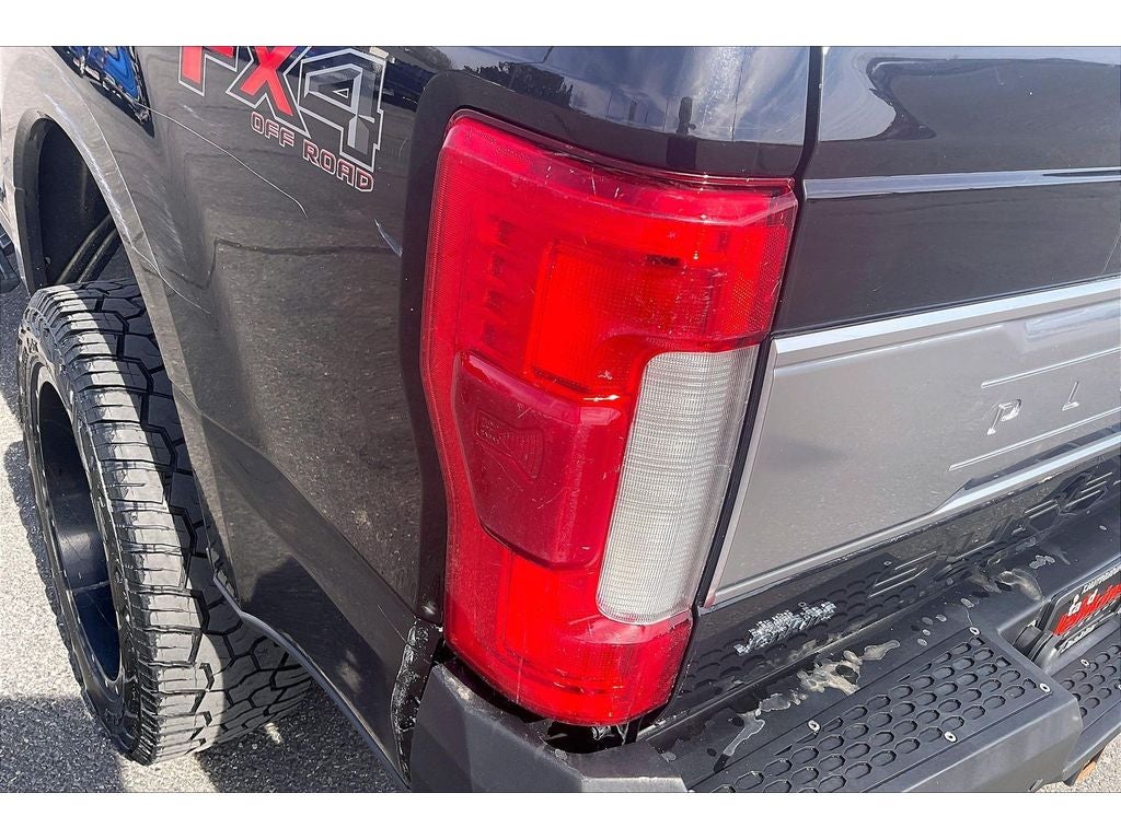 2017 Ford Super Duty F-350 SRW Platinum