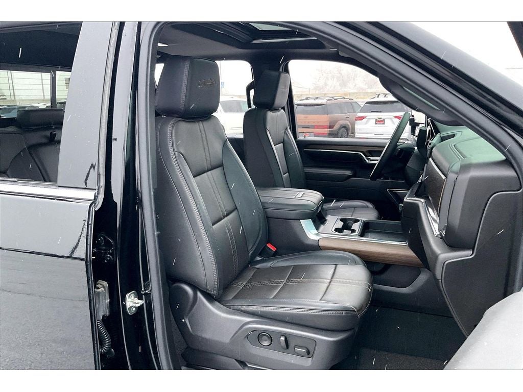 2025 Chevrolet Silverado 3500 HD High Country