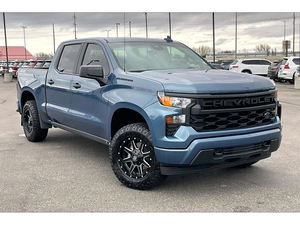 2024 Chevrolet Silverado 1500 Custom