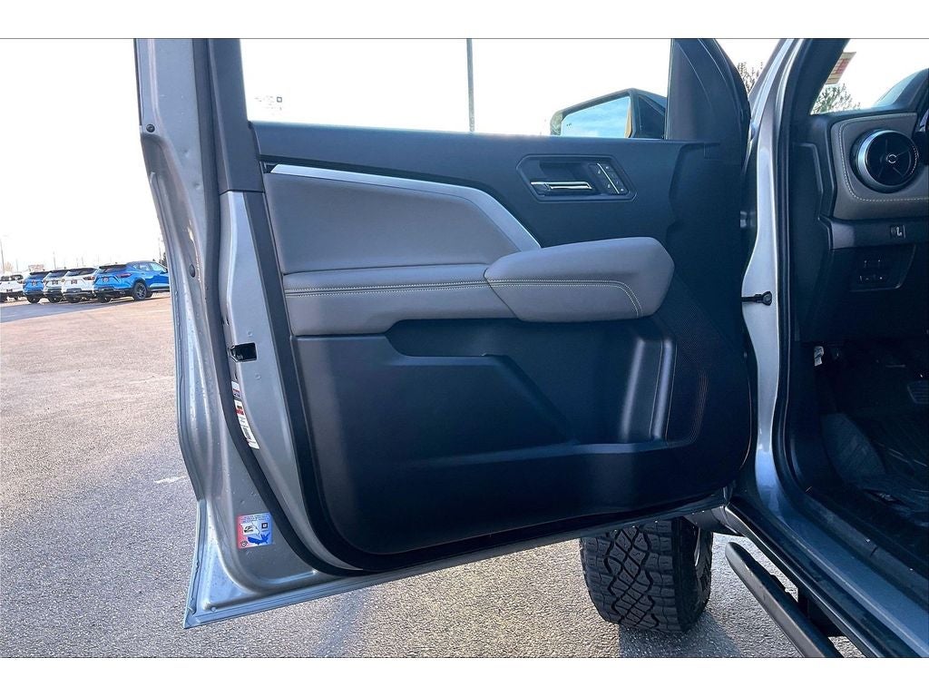 2025 Chevrolet Colorado ZR2