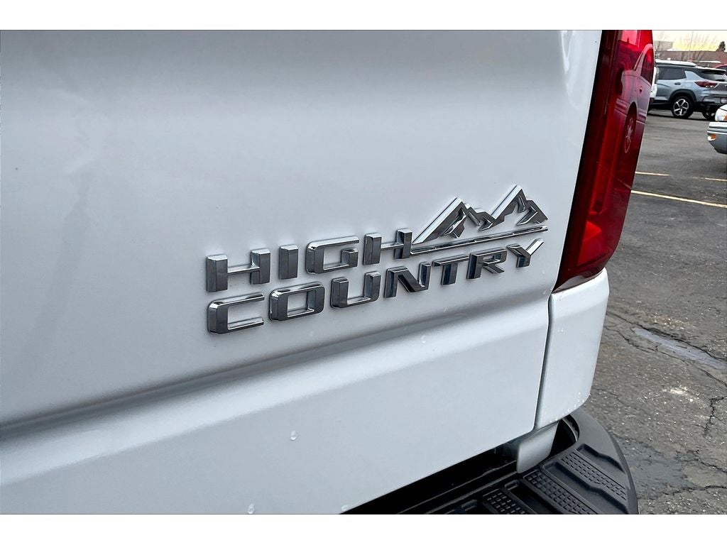2022 Chevrolet Silverado 1500 High Country