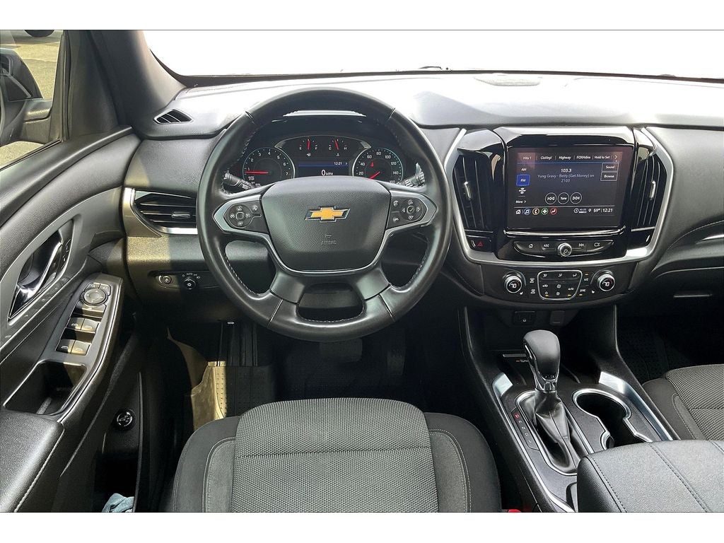 2022 Chevrolet Traverse LT Cloth