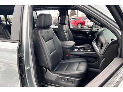 2025 Chevrolet Suburban RST