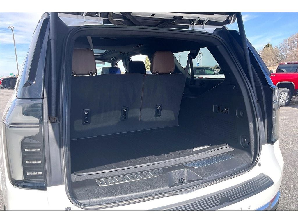 2025 Chevrolet Suburban High Country