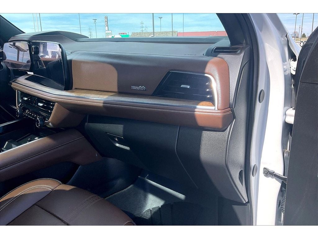 2025 Chevrolet Suburban High Country