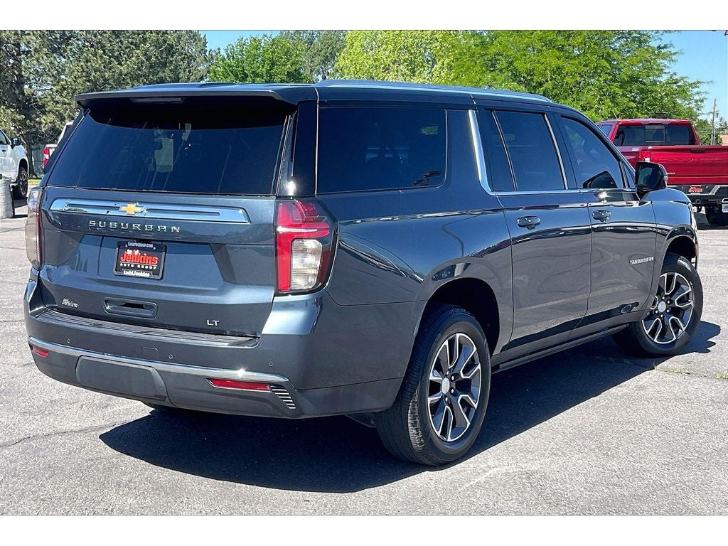 2021 Chevrolet Suburban LT