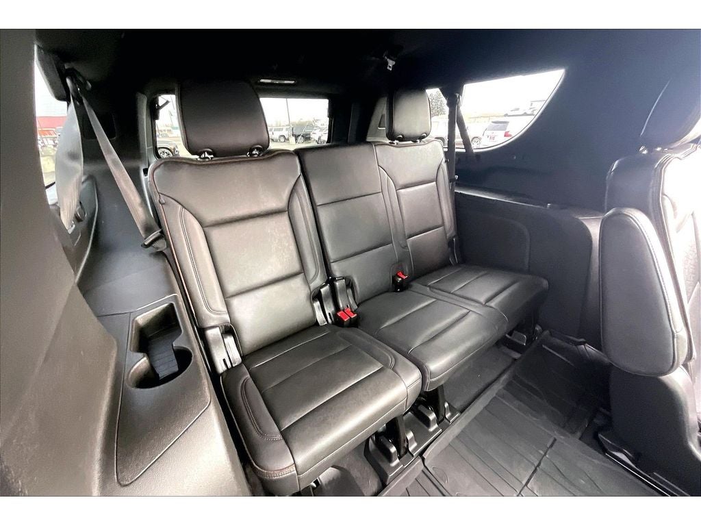 2022 Chevrolet Suburban High Country