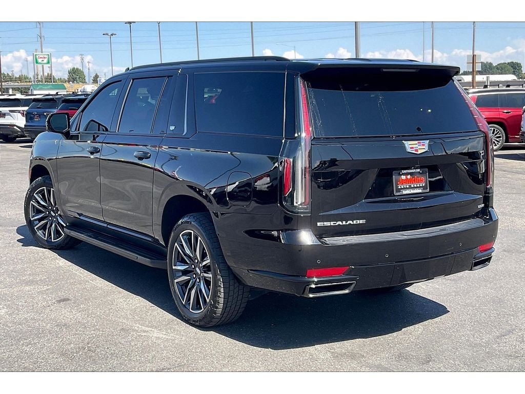 2022 Cadillac Escalade ESV Sport