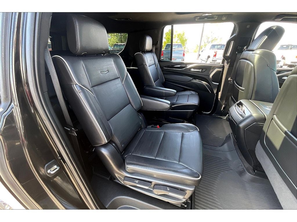 2022 Cadillac Escalade ESV Sport