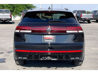2025 Volkswagen Atlas Cross Sport 2.0T SEL R-Line Black