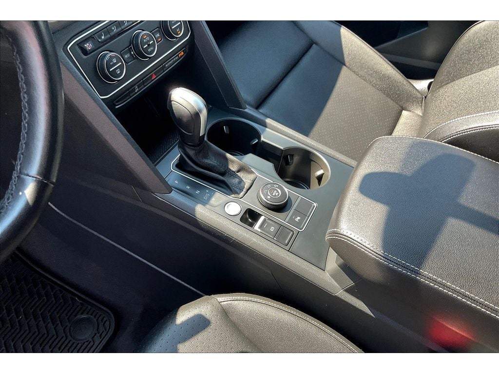 2021 Volkswagen Atlas 3.6L V6 SE w/Technology