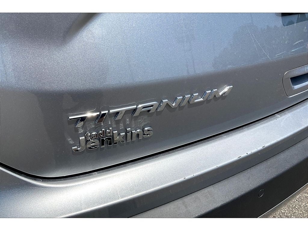 2022 Ford Edge Titanium