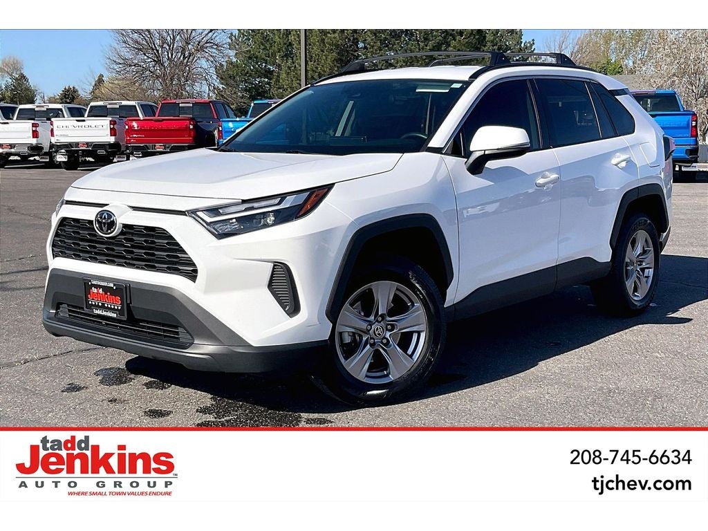 2022 Toyota RAV4 XLE