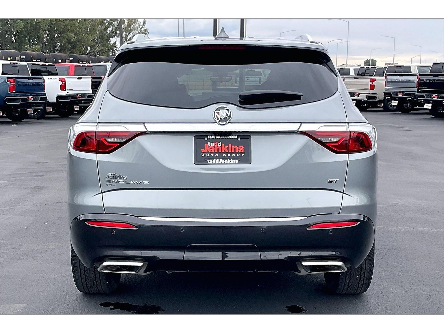 2023 Buick Enclave Essence