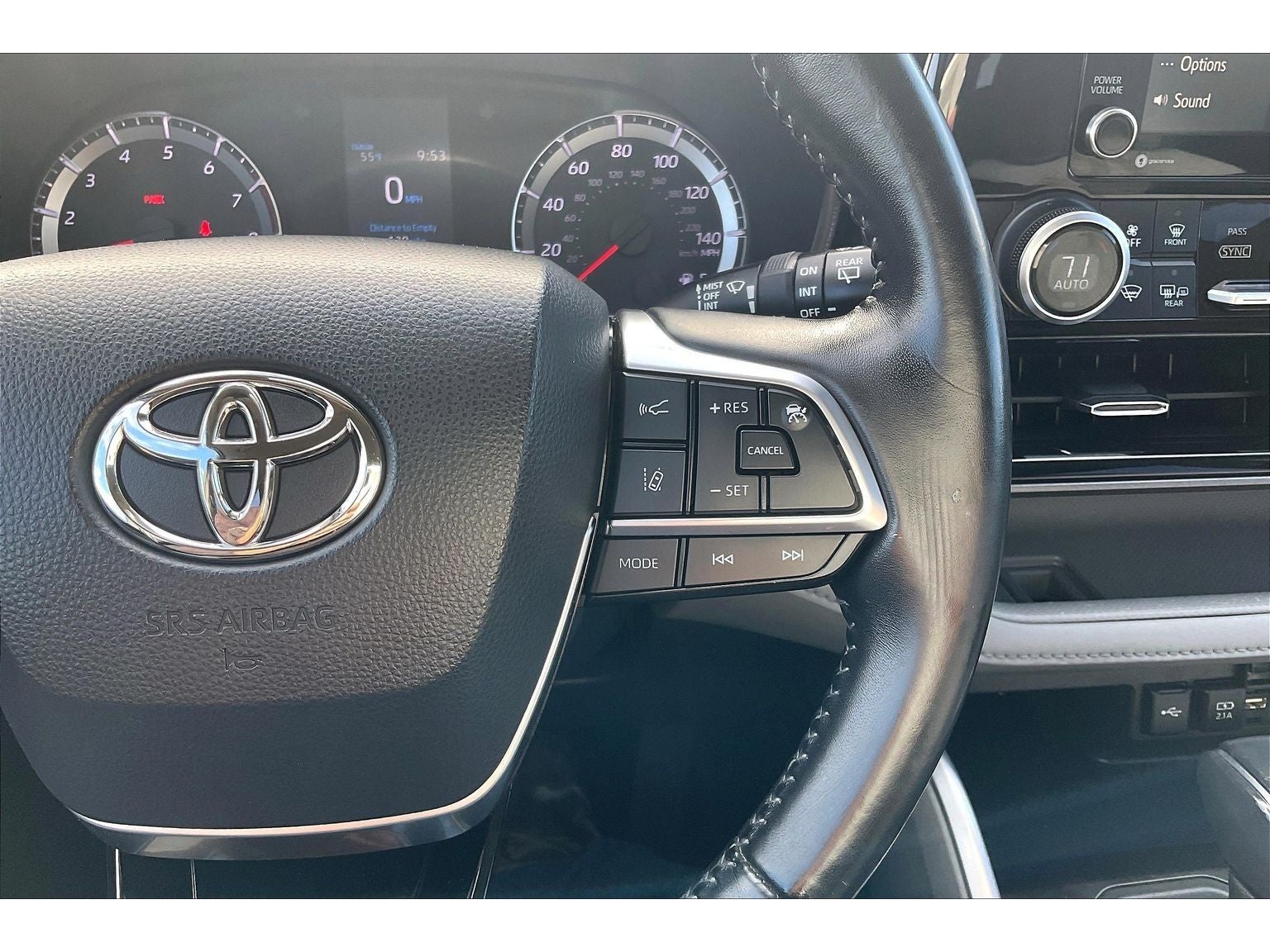 2021 Toyota Highlander L