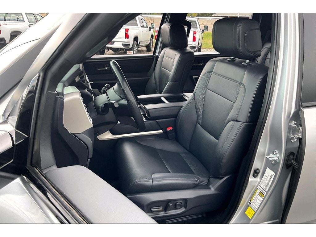 2025 Toyota Tundra 4WD SR5