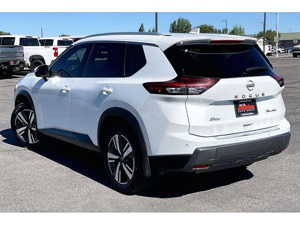 2024 Nissan Rogue SL