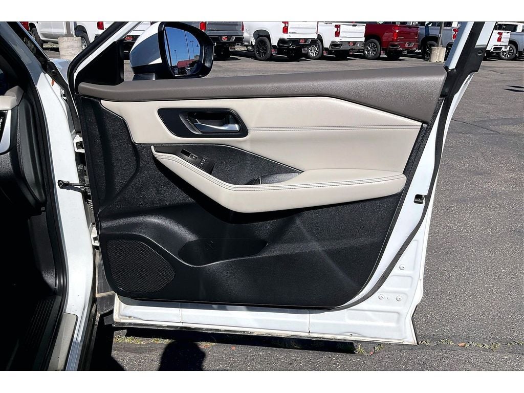 2024 Nissan Rogue SL