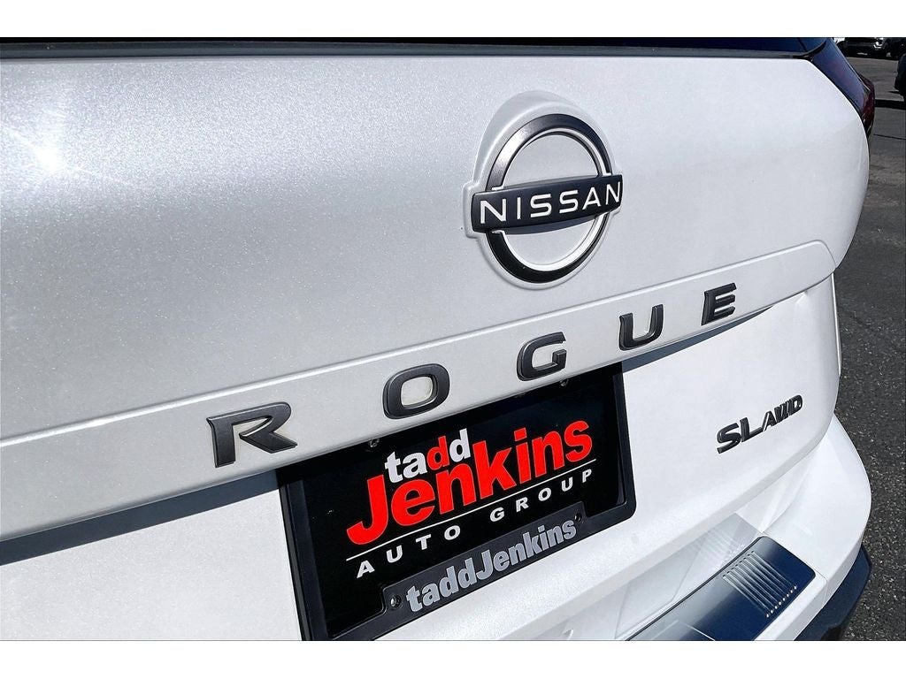 2024 Nissan Rogue SL