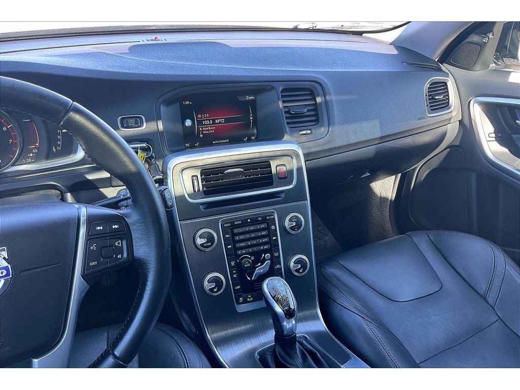 2016 Volvo V60 Cross Country T5